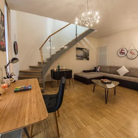 Romantic Duplex Loft In The Heart Of Daire *