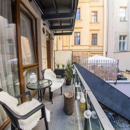 Romantic Duplex Loft In The Heart Of Daire