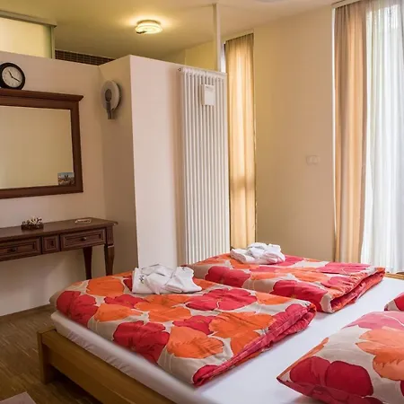 Daire Romantic Duplex Loft In The Heart Of *