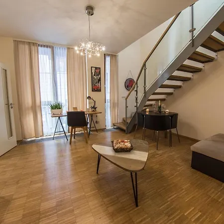 Romantic Duplex Loft In The Heart Of *