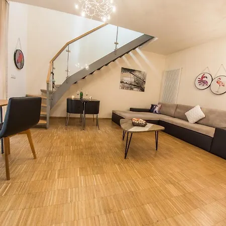 Romantic Duplex Loft In The Heart Of * Prague